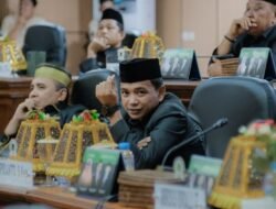 Aprianto Mappe Batal Berhenti Jadi Anggota DPRD Lutim, Kartu Lansia Juara Kini Dinikmati Warga.