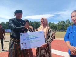 Ketua DPRD Lutim Serahkan Santunan Kematian Sebagai Bentuk Kepedulian.