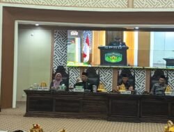 Perdana, Baru Dilantik Alamsyah langsung Menghadiri Rapat Paripurna DPRD Lutim.