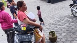Pemdes tadualako Salurkan 200 Tabung LPG 3KG Ke Masyarakat.