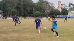 Sambut HUT RI ke-81, Pertandingan Sepak Bola Sekecamatan Tomoni Digelar di Desa Kalpataru.