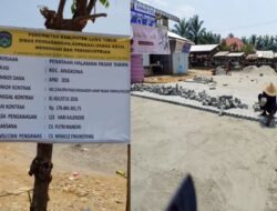 Proyek Penataan Halaman Pasar Taripa. Jumain : MaterialDiduga Berasal dari TGC Ilegal.